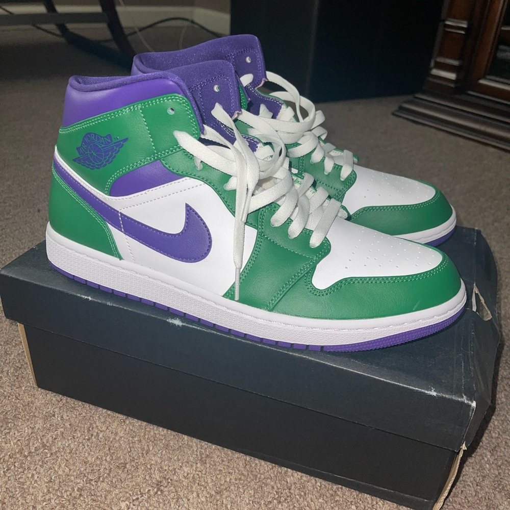Air Jordan 1 mid